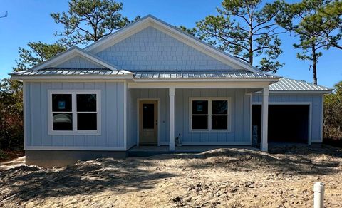 A home in Carrabelle