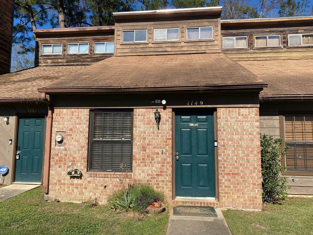 Photo of 1149 OCALA Road, Tallahassee, FL 32304 (MLS # 395158)