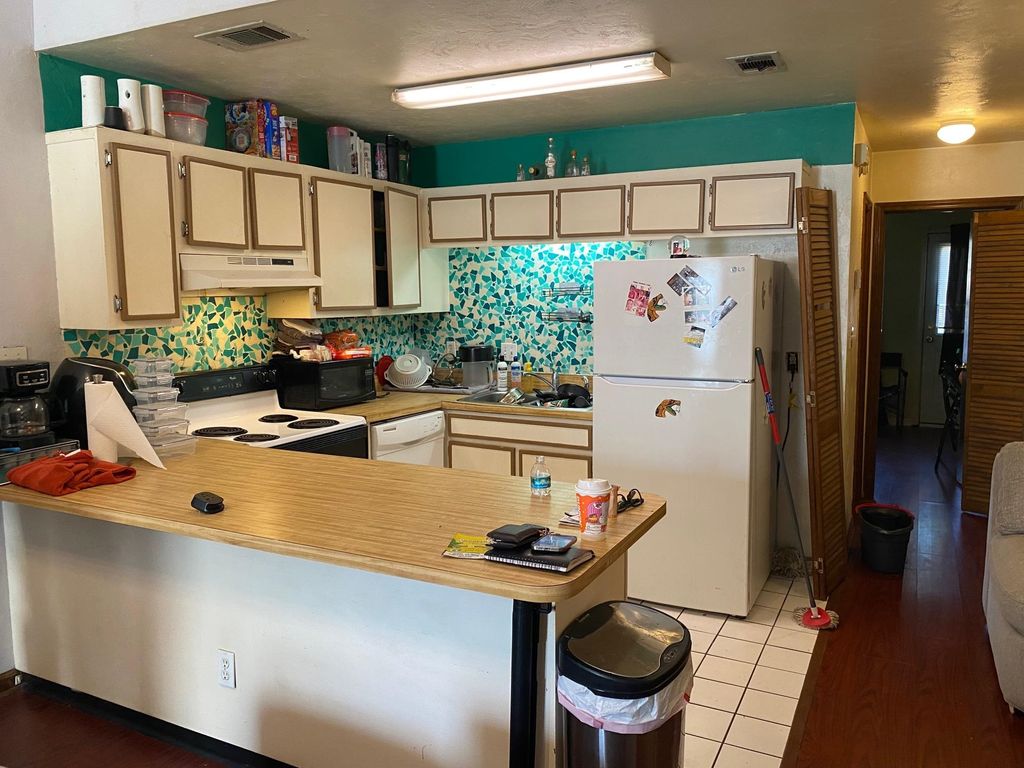 Photo of 1149 OCALA Road, Tallahassee, FL 32304 (MLS # 395158)