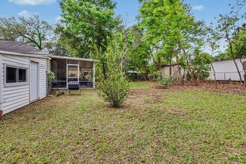 Tiny photo for 1604 Branch Street, Tallahassee, FL 32303 (MLS # 398137)