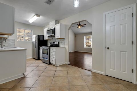 Tiny photo for 1064 Copper Creek Drive #B, Tallahassee, FL 32311 (MLS # 394211)