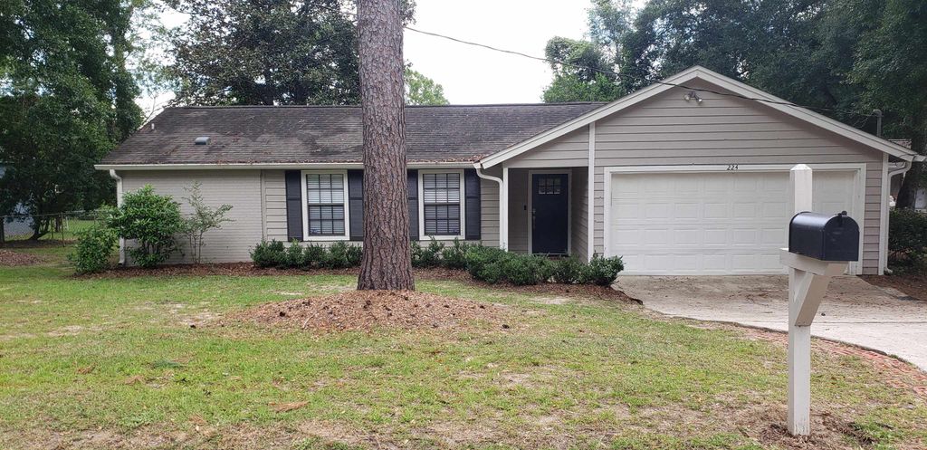 Photo of 224 Timberlane Road, Tallahassee, FL 32312 (MLS # 395480)