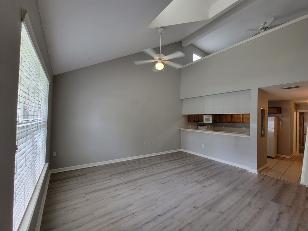 Photo of 4434 Gearhart Rd Rd #3301, Tallahassee, FL 32303 (MLS # 398283)