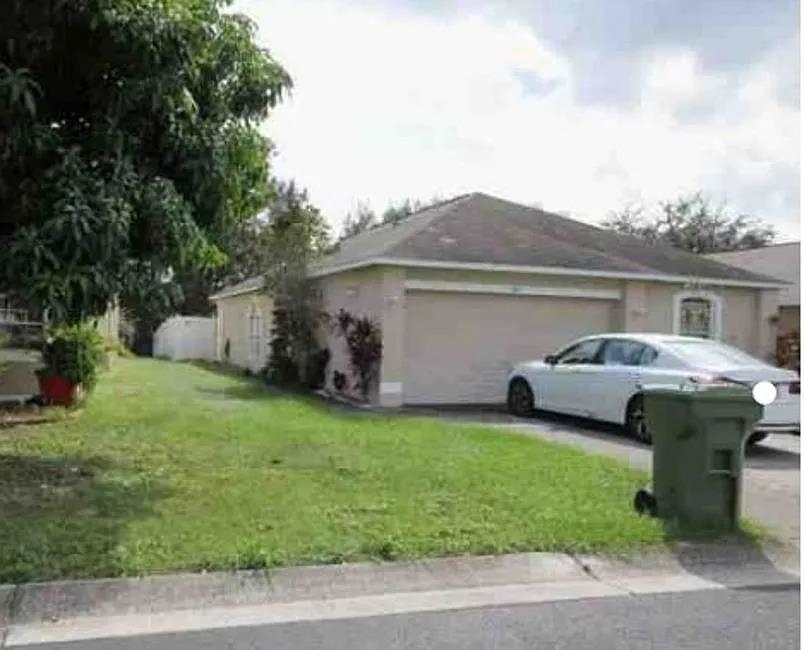 3147 Whispering Trails Street