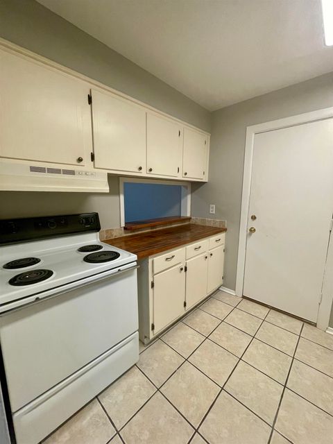 Tiny photo for 2020 CONTINENTAL Avenue #206, Tallahassee, FL 32304 (MLS # 396977)