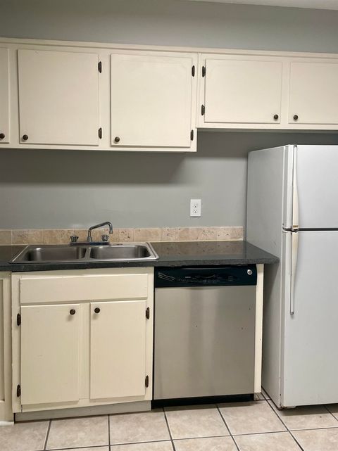 Tiny photo for 2020 CONTINENTAL Avenue #206, Tallahassee, FL 32304 (MLS # 396977)