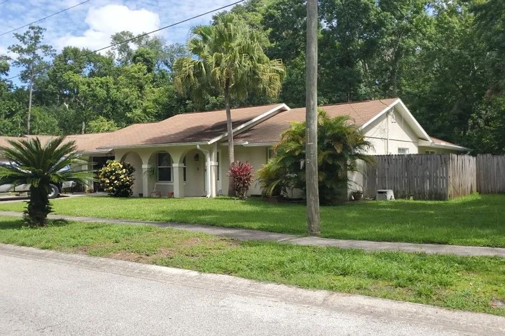 Photo of 201 Austin Street, Other Florida, FL 32750 (MLS # 393512)