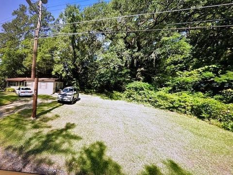 Tiny photo for xxxx Majestic Avenue, Tallahassee, FL 32304 (MLS # 391295)