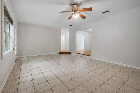 Tiny photo for 212 Meridianna Drive, Tallahassee, FL 32312 (MLS # 396096)