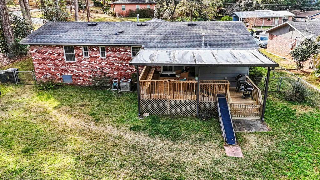 Photo of 2505 Mayfair Road, Tallahassee, FL 32303 (MLS # 394900)