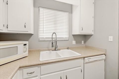 Tiny photo for 216 Dixie Drive #B4, Tallahassee, FL 32304 (MLS # 401710)