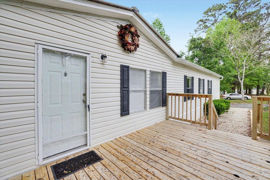 Photo of 515 DEER CREEK Road, Havana, FL 32333 (MLS # 398277)
