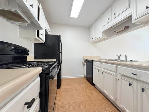 Tiny photo for 2330 Brynmahr Drive #A, Tallahassee, FL 32303 (MLS # 393990)