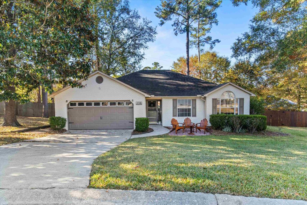 Photo of 2728 Oakleigh Court, Tallahassee, FL 32312 (MLS # 393366)