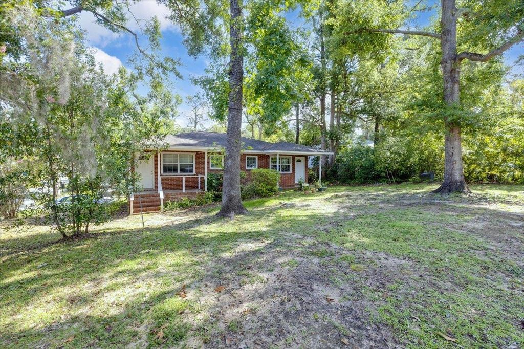 Photo of 502 E JENNINGS Street #2, Tallahassee, FL 32301 (MLS # 388227)