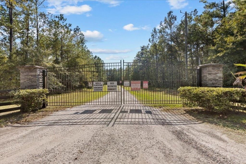Photo of Vacant SW Naples Terrace, Greenville, FL 32331 (MLS # 399914)