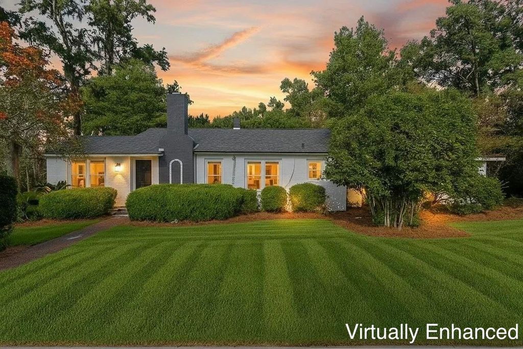 Photo of 400 Talaflo Street, Tallahassee, FL 32308 (MLS # 393952)