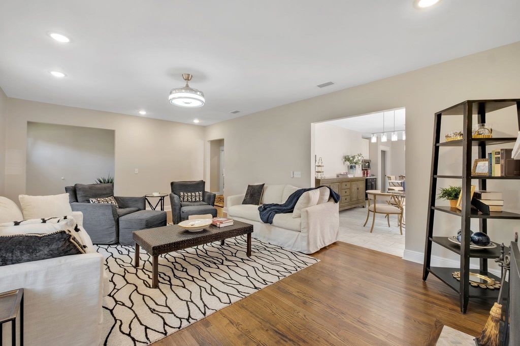 Photo of 518 Ingleside Avenue, Tallahassee, FL 32303 (MLS # 400585)