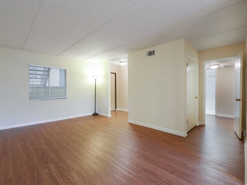 Tiny photo for 545 E 7th Avenue #103, Tallahassee, FL 32308 (MLS # 401107)