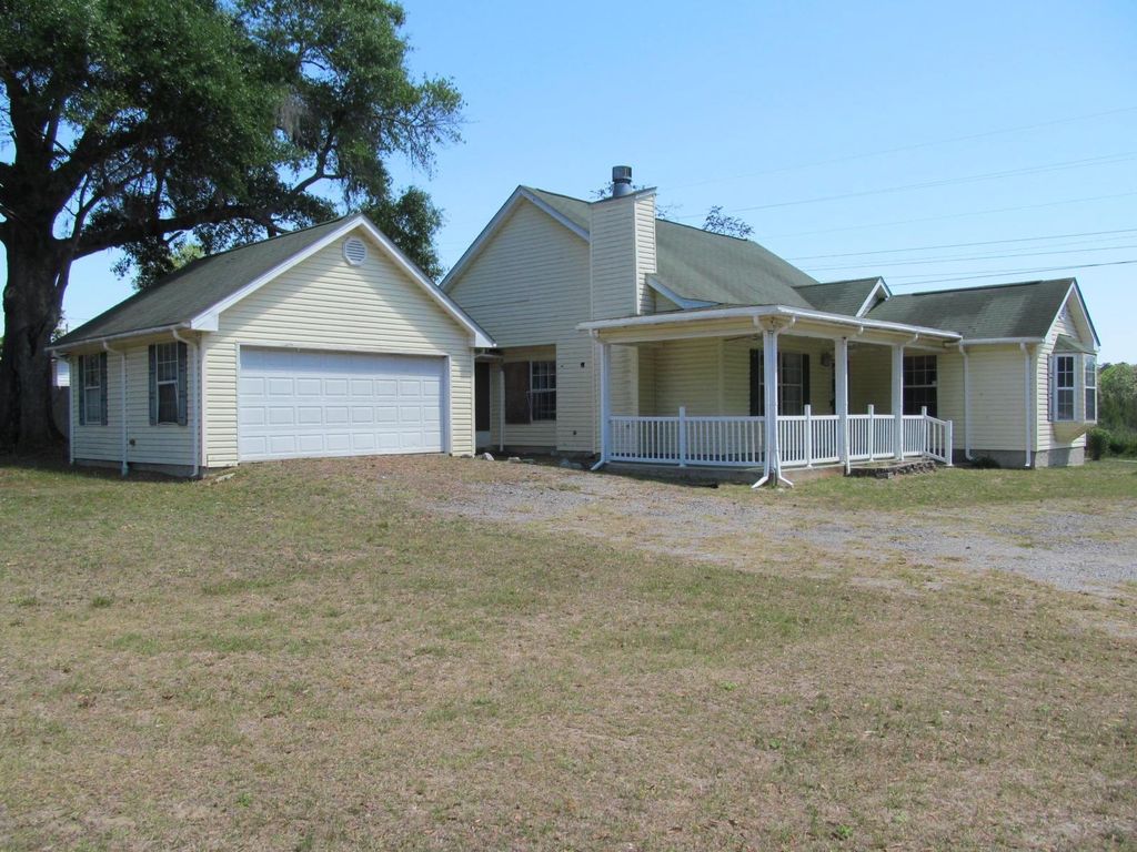 Photo of 20 Perry Lane, Havana, FL 32333 (MLS # 398660)