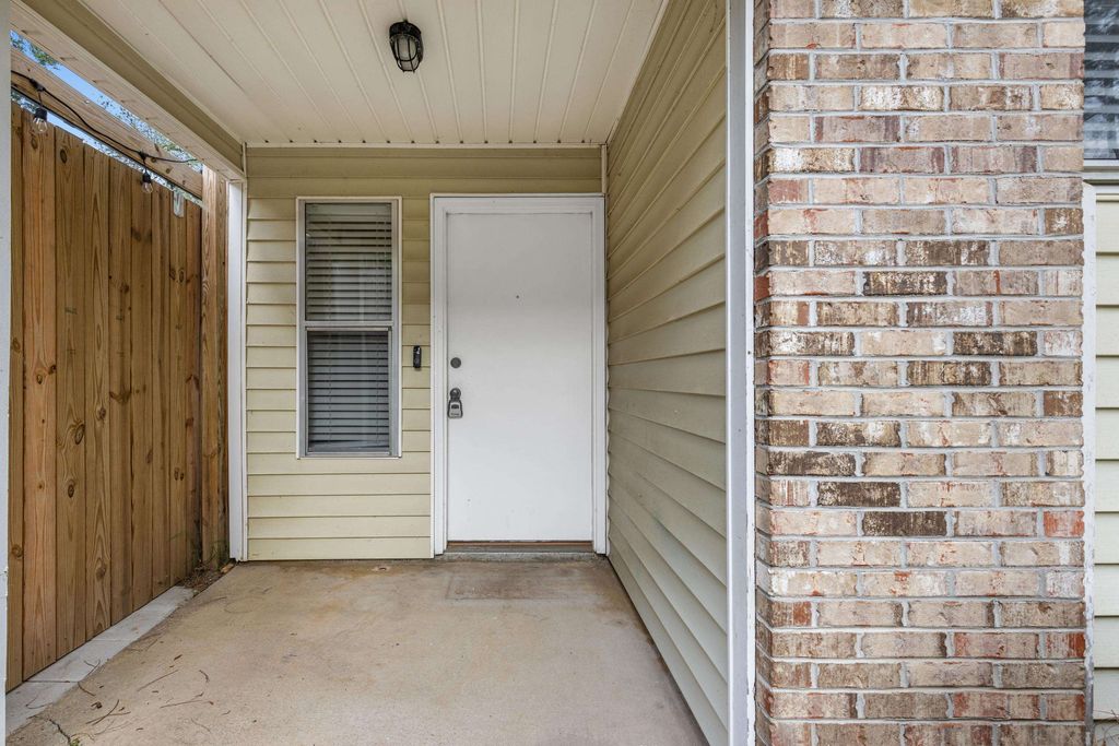 Photo of 671 Chicopee Court, Tallahassee, FL 32301 (MLS # 398329)