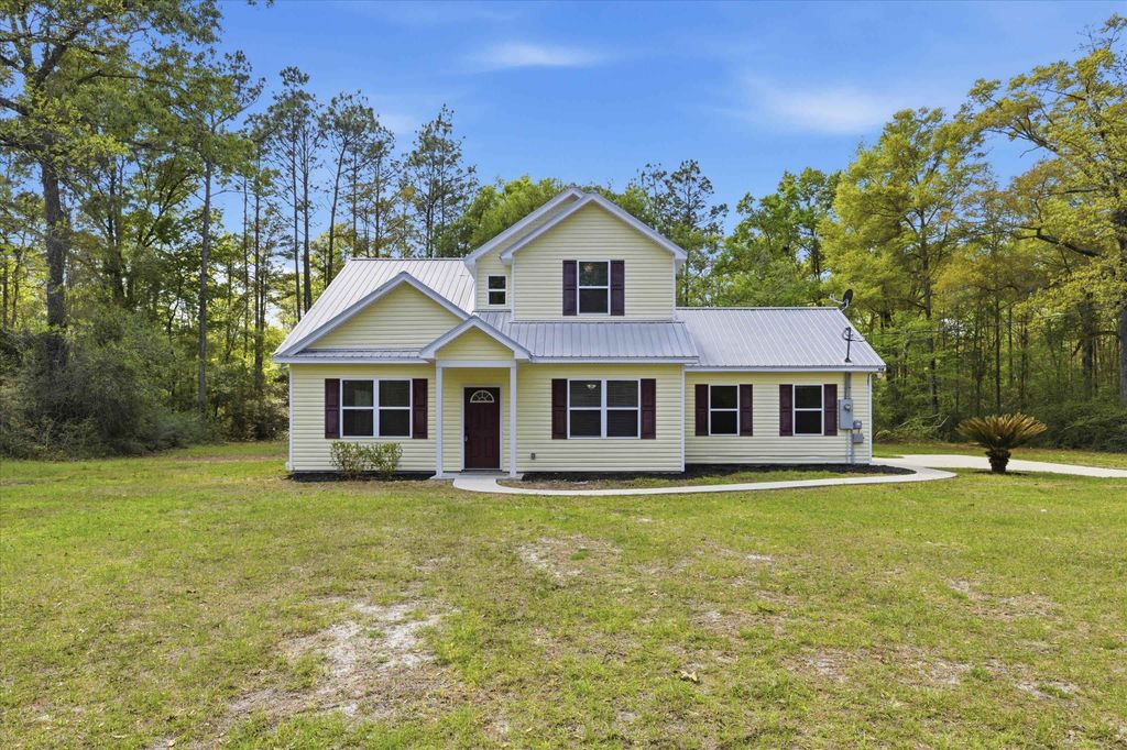 Photo of 108 Hudson Lane, Crawfordville, FL 32327 (MLS # 398174)