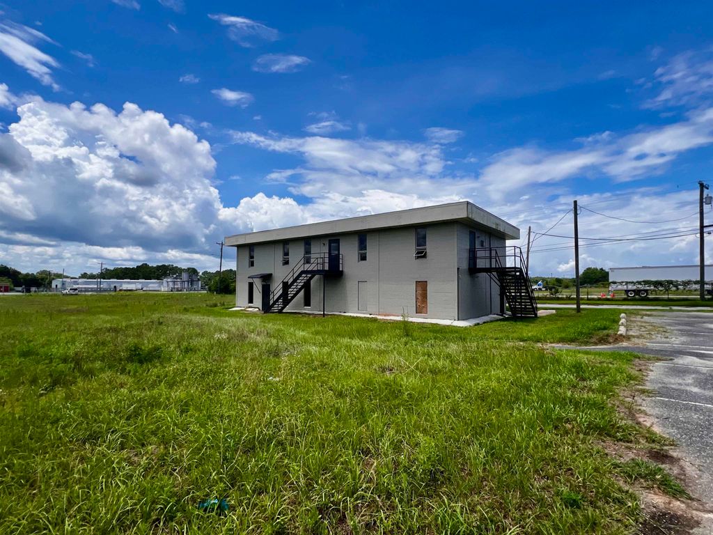 Photo of 521 S Virginia Street, Quincy, FL 32351 (MLS # 390853)