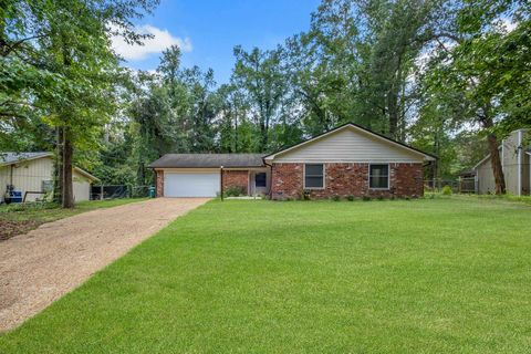 Photo of 4891 Pimlico Drive, Tallahassee, FL 32309 (MLS # 390345)