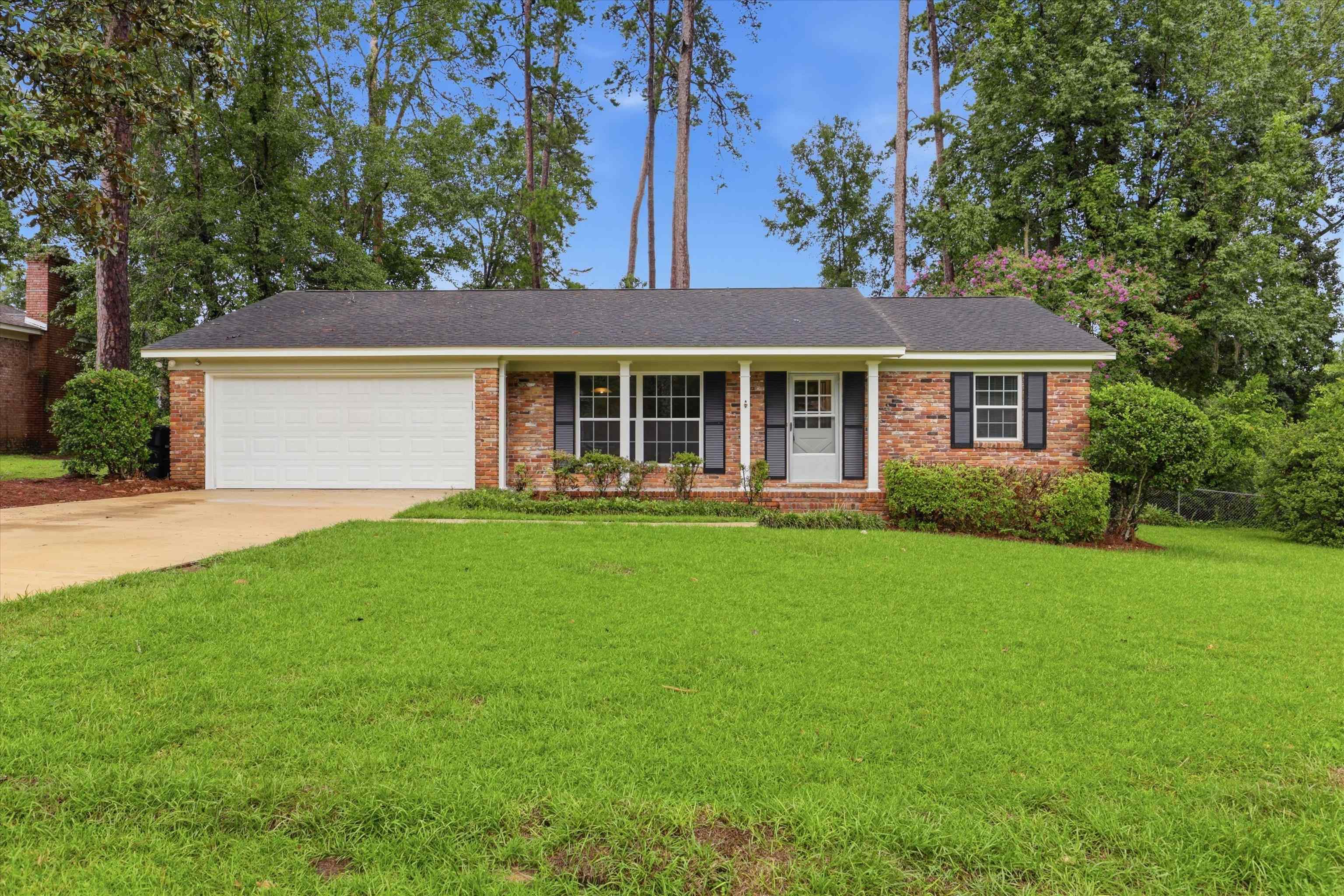 Photo 1 of 28 — 3005 Tipperary Drive, Tallahassee, FL 32309
