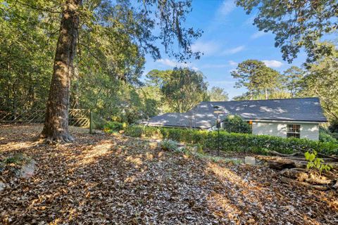 Tiny photo for 1940 Temple Drive, Tallahassee, FL 32303 (MLS # 392974)