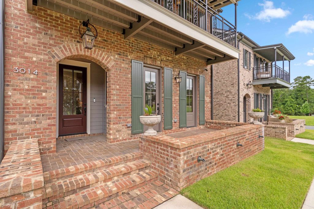 Photo of 3014 GENTILLY Street, Tallahassee, FL 32312 (MLS # 394735)