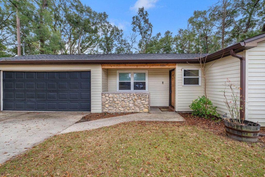 Photo of 5831 Split Oak Lane, Tallahassee, FL 32303 (MLS # 394705)