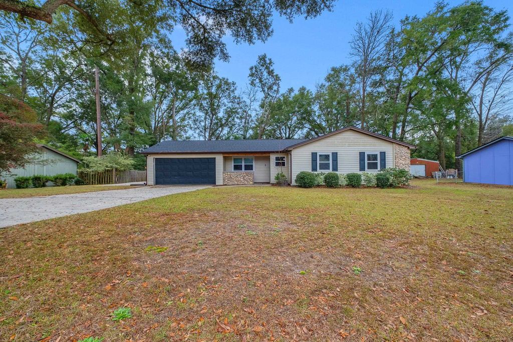 Photo of 5831 Split Oak Lane, Tallahassee, FL 32303 (MLS # 394705)