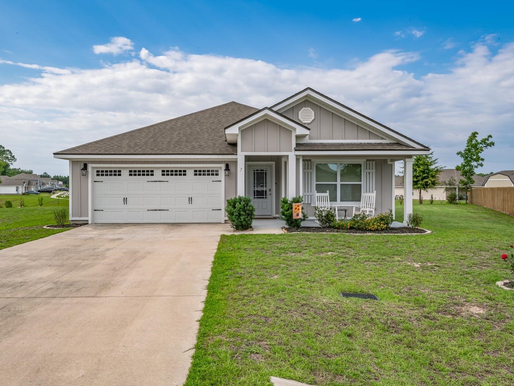 Photo of 7 Sugar Maple Lane, Crawfordville, FL 32327 (MLS # 400797)