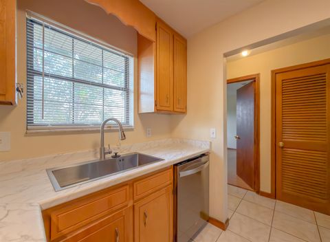 Tiny photo for 1104 Greentree Court #L, Tallahassee, FL 32304 (MLS # 393550)