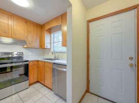 Tiny photo for 1104 Greentree Court #L, Tallahassee, FL 32304 (MLS # 393550)