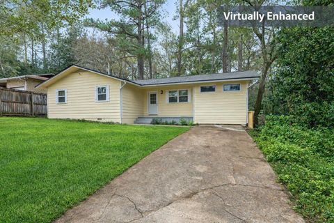 Photo of 2916 JIM LEE Road, Tallahassee, FL 32301 (MLS # 394839)