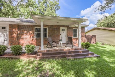 Tiny photo for 1529 Live Oak Drive, Tallahassee, FL 32301 (MLS # 387291)