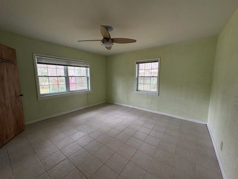 Tiny photo for 3425 Laura Street, Tallahassee, FL 32305 (MLS # 397278)