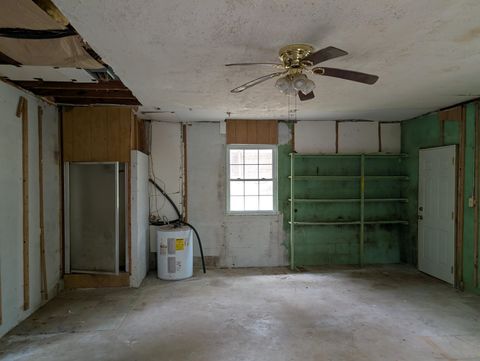 Tiny photo for 3425 Laura Street, Tallahassee, FL 32305 (MLS # 397278)