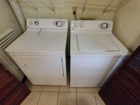 Tiny photo for 1105 Ocala Road, Tallahassee, FL 32304 (MLS # 398526)
