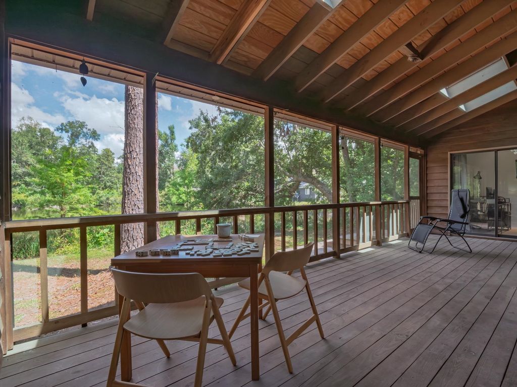 Photo of 1720 Brookside Boulevard, Tallahassee, FL 32301 (MLS # 391352)