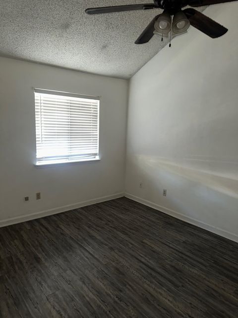 Tiny photo for 2276 Sandpiper Street, Tallahassee, FL 32303 (MLS # 392948)