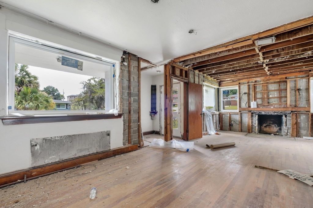 Photo of 111 Young Street #-, Tallahassee, FL 32301 (MLS # 388040)
