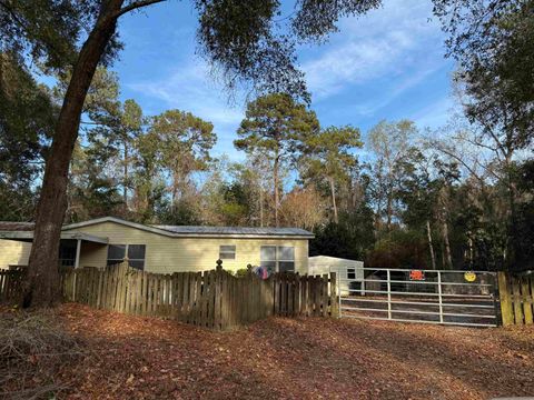 Tiny photo for 833 Sir Richard Road, Tallahassee, FL 32310 (MLS # 393800)
