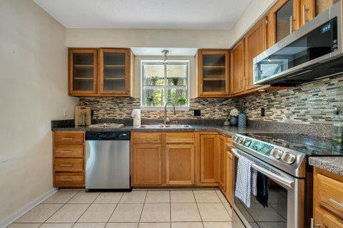 Tiny photo for 8381 Hunters Ridge Trail, Tallahassee, FL 32312 (MLS # 401622)