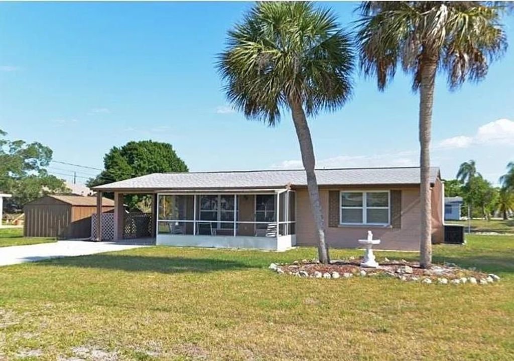 Photo of 848 E 4th Street, Other Florida, FL 34223 (MLS # 394059)