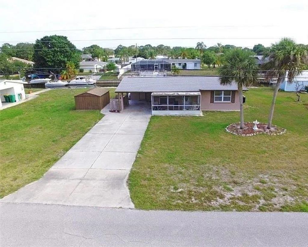 Photo of 848 E 4th Street, Other Florida, FL 34223 (MLS # 394059)
