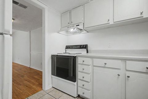 Tiny photo for 1625 Centerville Road #10, Tallahassee, FL 32308 (MLS # 402830)