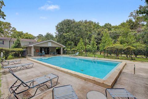 Tiny photo for 1625 Centerville Road #10, Tallahassee, FL 32308 (MLS # 402830)